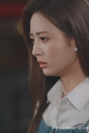 她不哄他了