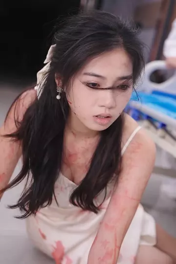 离婚后，我成了首富的孙女