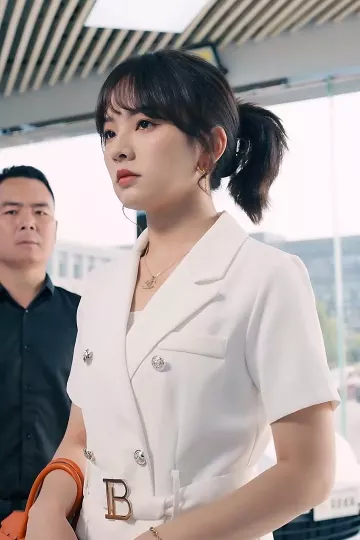 弃婚当日，我被首富千金逼婚