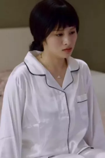 绝顶重生的女人（光头的女人）