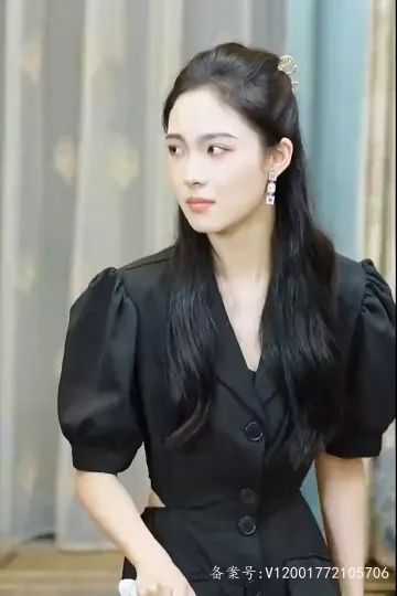 离婚后，前妻她带球跑了