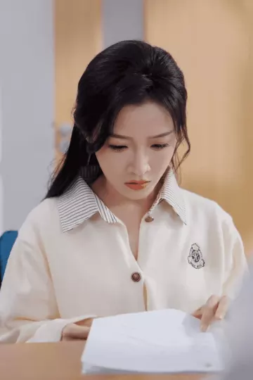 离婚后，陆总舔狗上身帮我提鞋